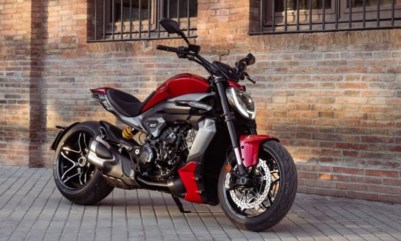 Ducati XDiavel V4 सुपरबाइक पावर और क्रूज़र कम्फर्ट का परफेक्ट फ्यूज़न